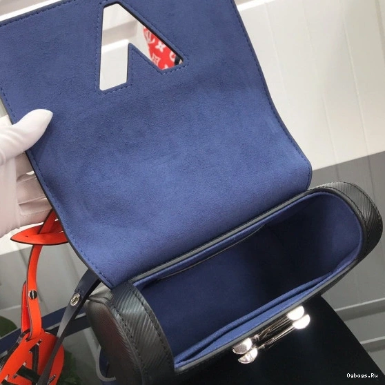 TWIST MM VUITTON LOUIS 0408